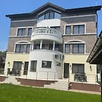 Iarca Apartmanhotel 4*