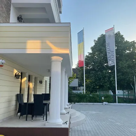 Hotel de apartamente Iarca 4*