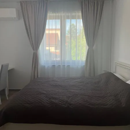 Iarca Apart-hotel 4*