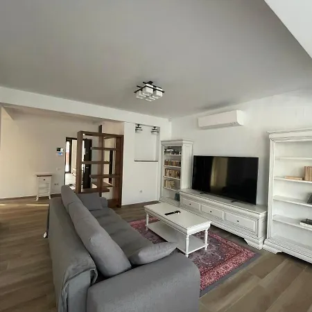 Iarca 4* Бухарест