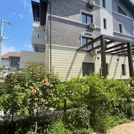 Aparthotel Iarca Bucharest