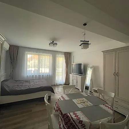 Iarca 4*