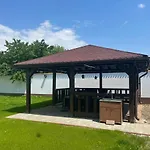Iarca 4*