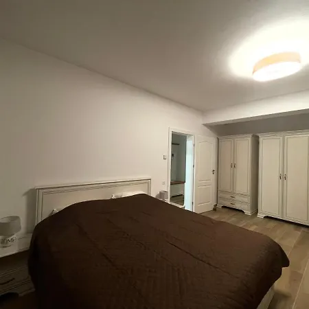 Iarca 4* Bukarest