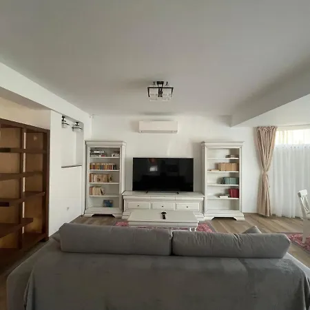 Iarca Hotel apartamentowy 4*
